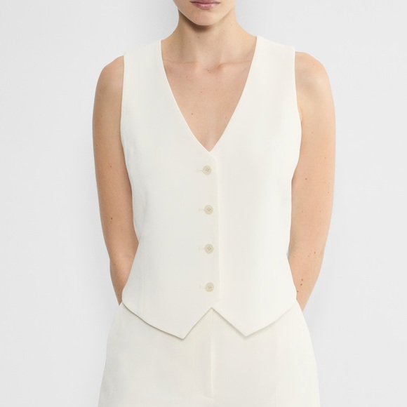 Aritzia Deniro Vest in Matte Pearl - Picture 1 of 5